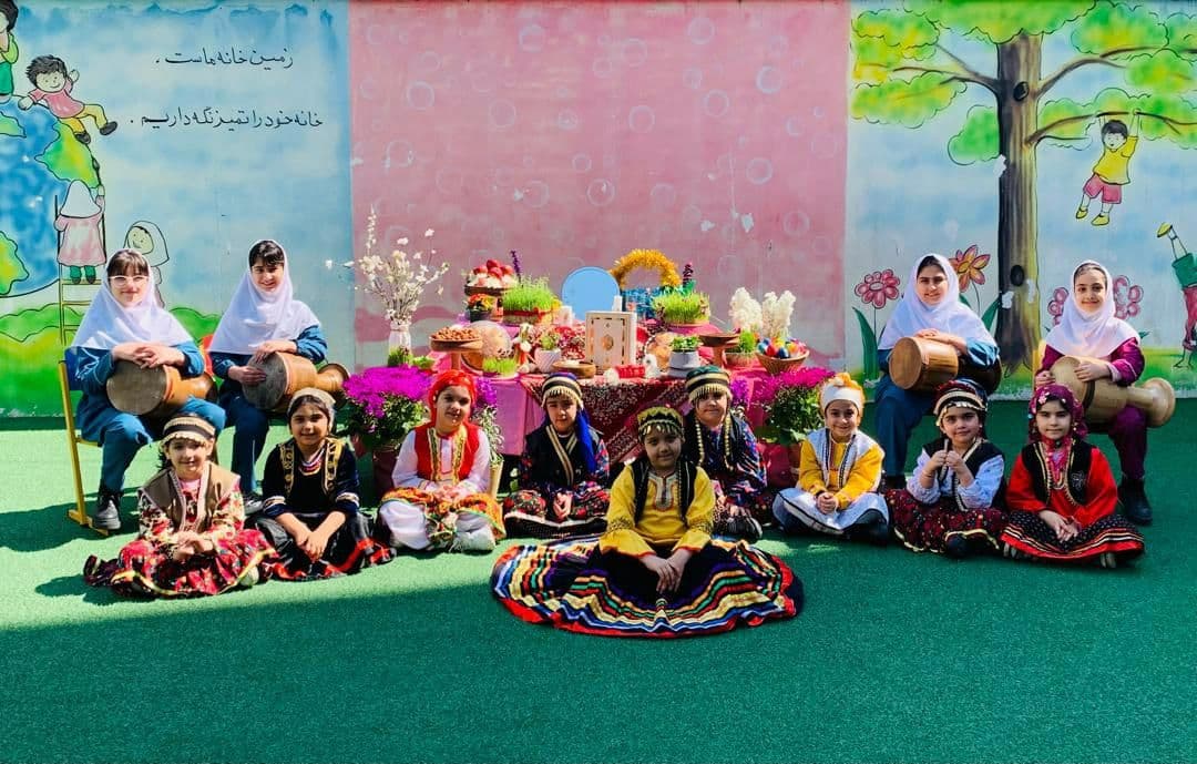 دبستان ایران