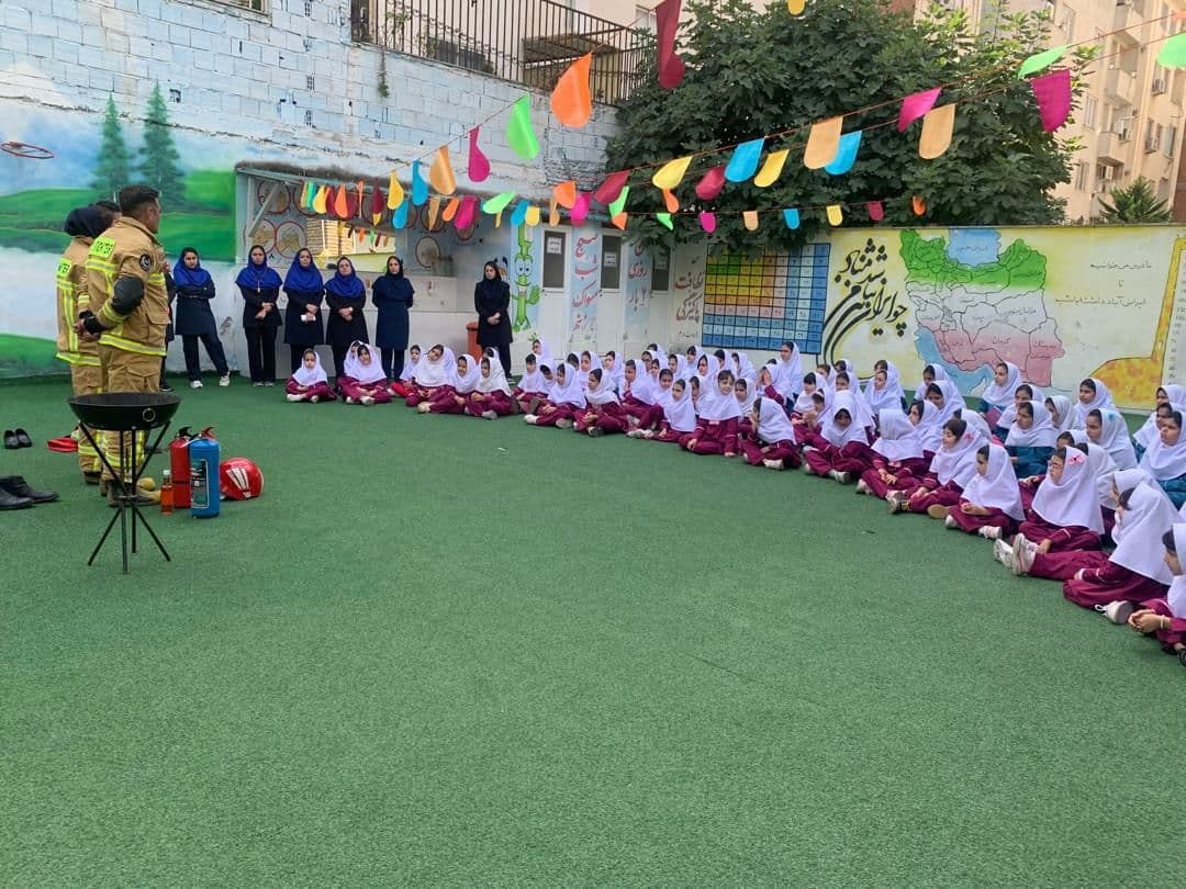 دبستان ایران